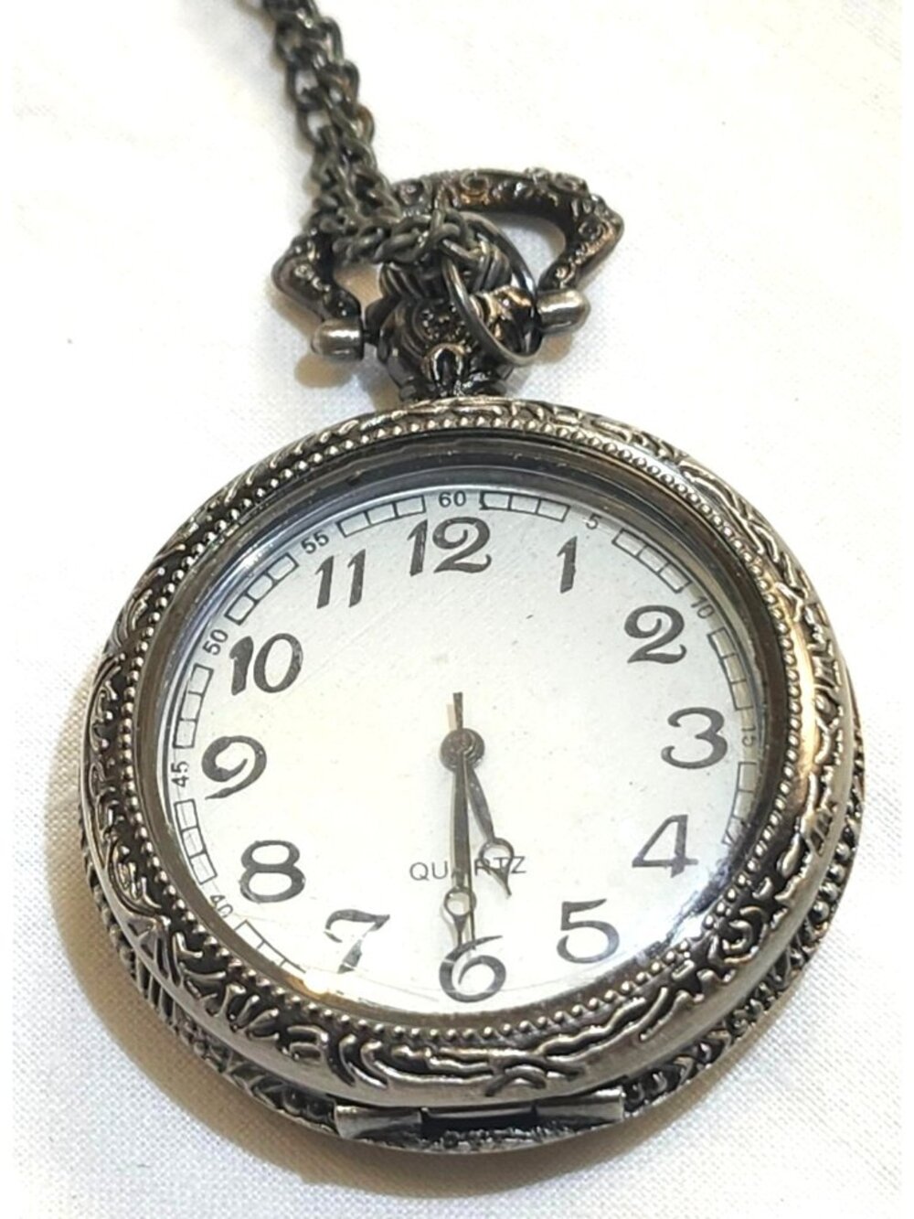 Vintage Silver Tone Victorian Revival Pocket Watch Necklace Ornate Detailing - Picture 3 of 9
